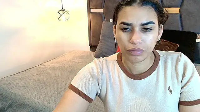 Lia Blake  online show from April 10, 2026, 12:10 pm