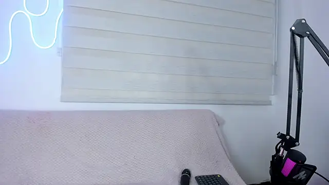 missweetpeach online show from January 17, 2026, 12:04 am