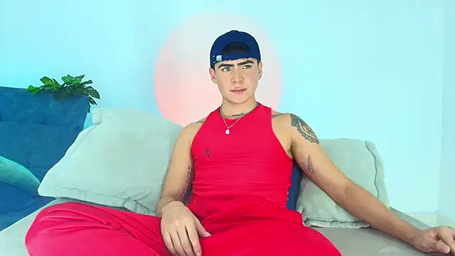 CamiiGuzmanX online show from November 6, 2025, 8:54 pm