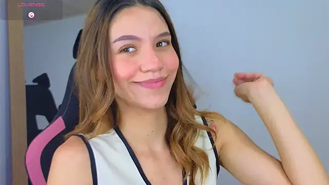 Snapshot of AntonellaaRossii chatting on July 17, 2026, 12:56 pm AntonellaaRossii online show from July 17, 2026, 12:56 pm
