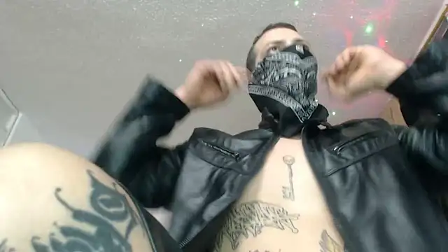 Thomasjons  online show from March 29, 2026, 4:12 am