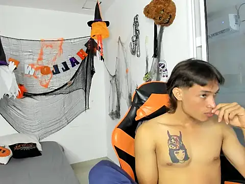 kenshi roa online show from November 11, 2025, 2:44 am