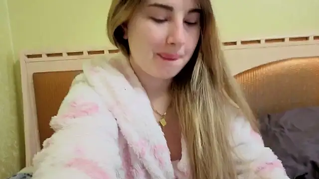 sugarskitty online show from March 21, 2026, 11:37 am