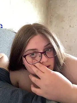 CurvyPaar2 online show from March 29, 2026, 1:44 pm