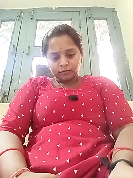 Snapshot of Hot_crety chatting on June 17, 2026, 8:28 am Hot crety online show from June 17, 2026, 8:28 am