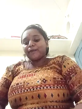 Snapshot of Hot_crety chatting on June 24, 2026, 5:01 pm Hot crety online show from June 24, 2026, 5:01 pm
