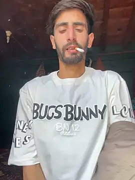 lyath3245 online show from March 21, 2026, 4:28 am