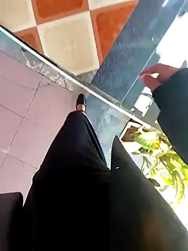 meomeocute online show from November 13, 2025, 5:50 am