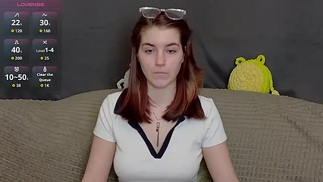 ElzaBlis online show from November 12, 2025, 1:00 pm