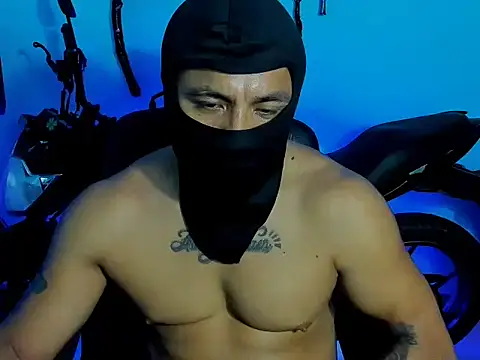 Snapshot of zeus_7777 chatting on October 2, 2025, 7:37 am zeus 7777 online show from October 2, 2025, 7:37 am
