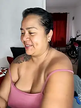 NARNYALABELLA online show from April 6, 2026, 11:33 am