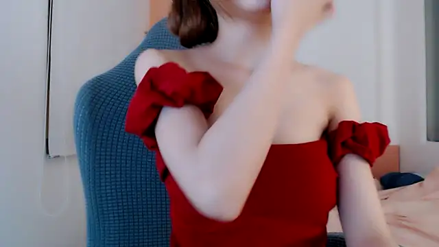 Snapshot of Cam-Ly chatting on April 12, 2026, 5:29 pm Cam-Ly online show from April 12, 2026, 5:29 pm