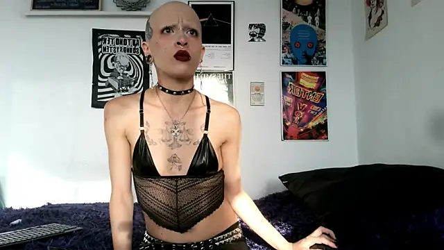 plutonbluemooon333 online show from March 13, 2026, 10:27 pm