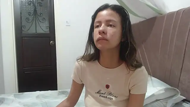 Snapshot of nathaly_jones_ chatting on March 24, 2026, 12:21 pm nathaly jones online show from March 24, 2026, 12:21 pm