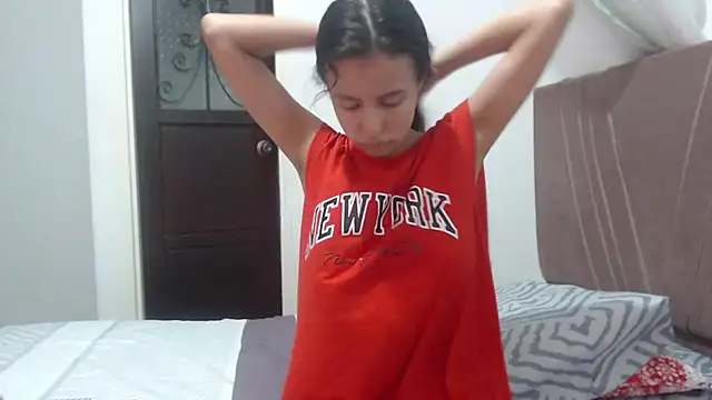 Snapshot of nathaly_jones_ chatting on April 11, 2026, 12:20 pm nathaly jones online show from April 11, 2026, 12:20 pm