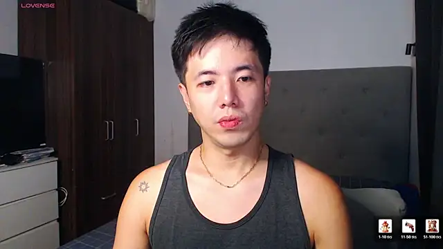 Snapshot of Addictiveboi chatting on March 5, 2026, 2:40 am Addictiveboi online show from March 5, 2026, 2:40 am