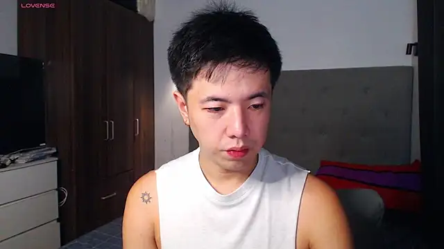 Snapshot of Addictiveboi chatting on March 6, 2026, 3:58 am Addictiveboi online show from March 6, 2026, 3:58 am