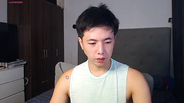 Snapshot of Addictiveboi chatting on March 9, 2026, 4:27 am Addictiveboi online show from March 9, 2026, 4:27 am