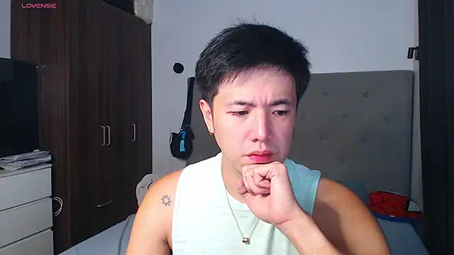 Snapshot of Addictiveboi chatting on March 17, 2026, 3:11 am Addictiveboi online show from March 17, 2026, 3:11 am