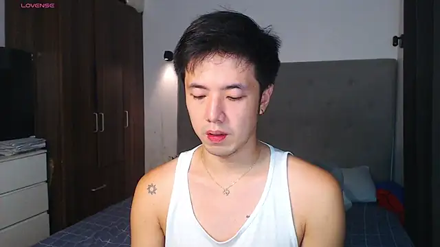 Snapshot of Addictiveboi chatting on March 25, 2026, 2:06 am Addictiveboi online show from March 25, 2026, 2:06 am