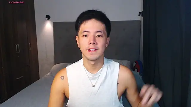 Snapshot of Addictiveboi chatting on March 31, 2026, 1:29 am Addictiveboi online show from March 31, 2026, 1:29 am