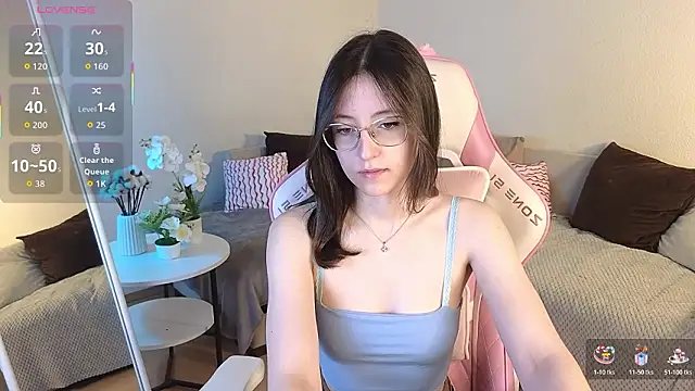 Snapshot of EsmaWonka chatting on March 14, 2026, 7:14 am EsmaWonka online show from March 14, 2026, 7:14 am