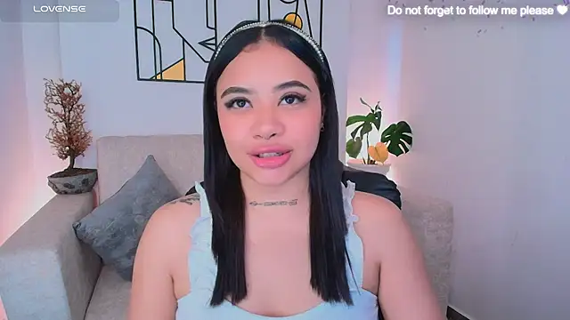 Snapshot of nicemiiaa7_ chatting on February 12, 2026, 1:17 pm nicemiiaa7 online show from February 12, 2026, 1:17 pm