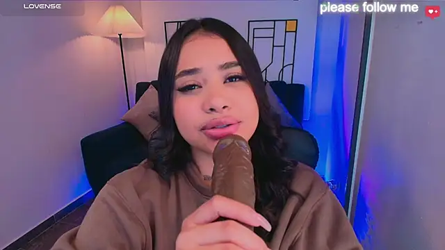 nicemiiaa7  online show from March 11, 2026, 12:55 pm