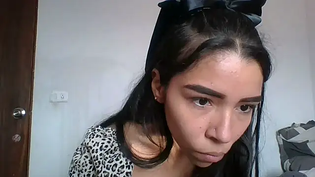 Snapshot of Candy_Grey28 chatting on October 1, 2025, 2:45 pm Candy Grey28 online show from October 1, 2025, 2:45 pm