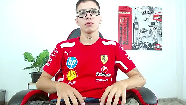 Cumandres18 online show from October 15, 2025, 2:06 pm