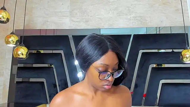 Snapshot of YallianaBrooks chatting on June 19, 2026, 11:47 am YallianaBrooks online show from June 19, 2026, 11:47 am