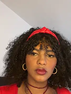 Snapshot of Tyra_bank chatting on June 16, 2026, 5:59 pm Tyra bank online show from June 16, 2026, 5:59 pm
