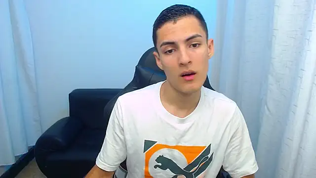 Matiius18 online show from March 31, 2026, 1:55 pm