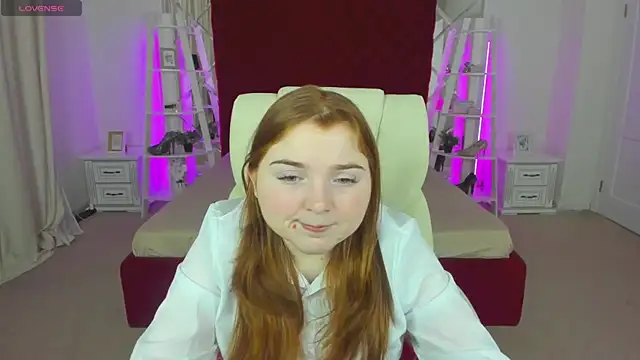 KattyRose8 online show from May 17, 2026, 6:04 pm