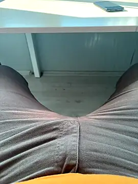 Burak6850 online show from November 18, 2025, 10:20 am