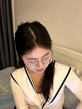 Snapshot of Ella-A9 chatting on September 24, 2025, 6:22 pm Ella-A9 online show from September 24, 2025, 6:22 pm