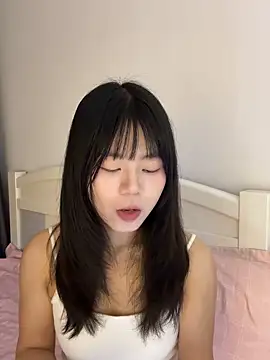 Snapshot of Ella-A9 chatting on October 17, 2025, 7:00 am Ella-A9 online show from October 17, 2025, 7:00 am