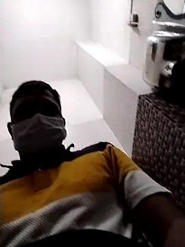 Snapshot of beena01 chatting on October 11, 2025, 7:34 pm beena01 online show from October 11, 2025, 7:34 pm