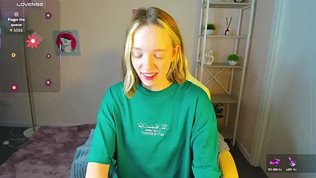 R0cket bunny online show from September 24, 2025, 12:03 am