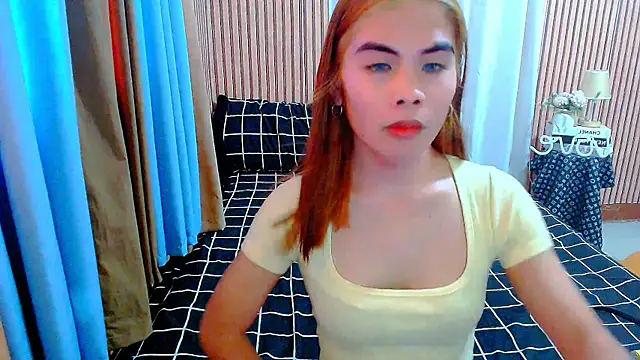 mikhaylahanderson online show from September 9, 2025, 4:23 am