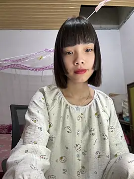 Snapshot of andymi1 chatting on July 15, 2026, 2:28 am andymi1 online show from July 15, 2026, 2:28 am