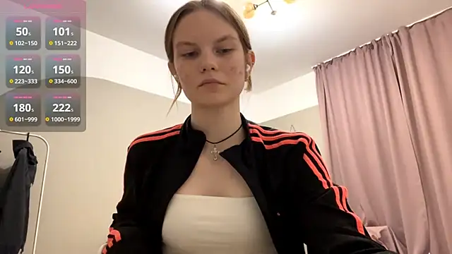 Snapshot of AudreyHammond chatting on September 22, 2025, 1:24 pm AudreyHammond online show from September 22, 2025, 1:24 pm