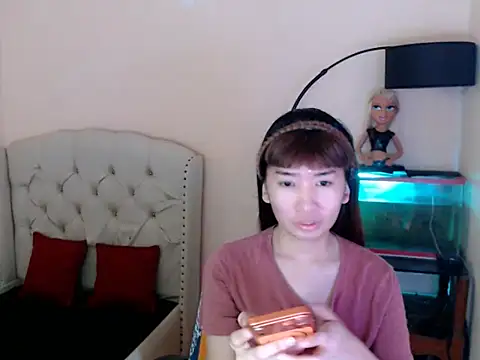 ShantalFoxxy  online show from April 18, 2026, 12:25 am