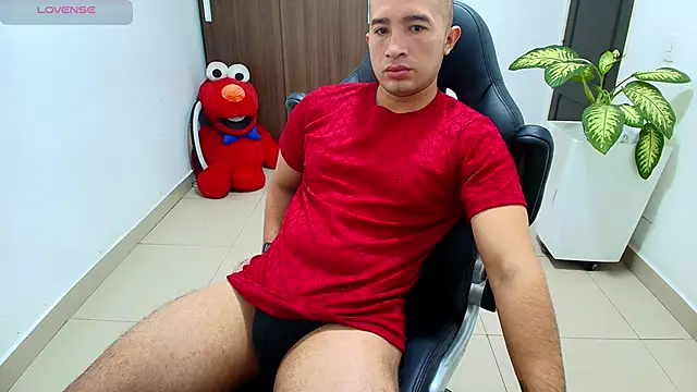 sebastian oconnor77 online show from October 13, 2025, 12:38 pm