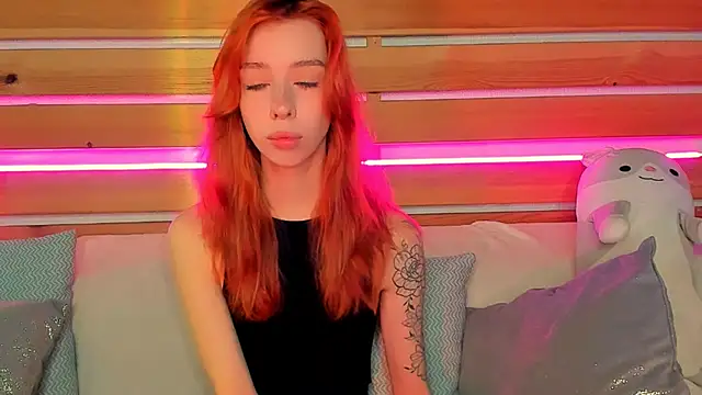 Lori Williams online show from October 9, 2025, 1:03 am