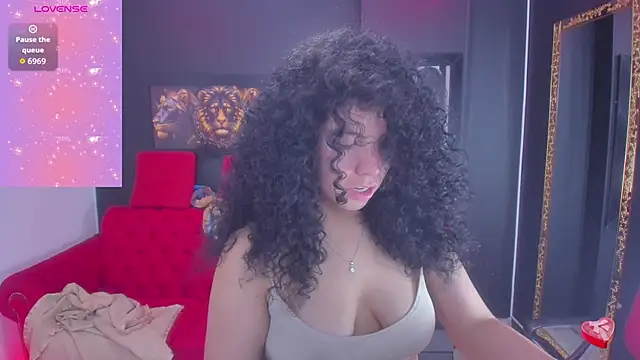 Snapshot of angelita_martins chatting on October 1, 2025, 8:15 pm angelita martins online show from October 1, 2025, 8:15 pm