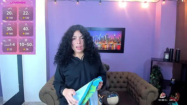 Snapshot of angelita_martins chatting on October 17, 2025, 2:37 am angelita martins online show from October 17, 2025, 2:37 am