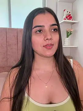 salomecute21 online show from May 11, 2026, 4:04 pm