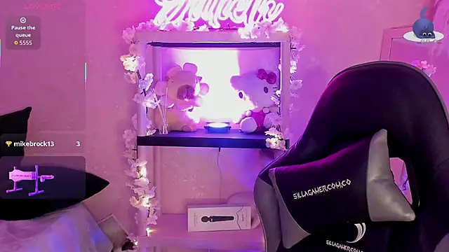 JuliethMoss online show from March 8, 2026, 2:04 am