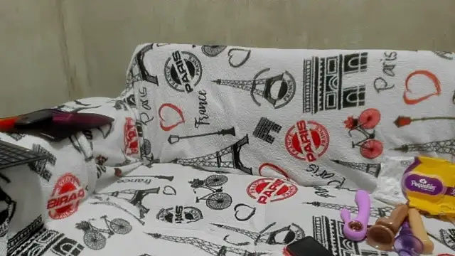 ivy moon05 online show from February 24, 2026, 4:27 pm